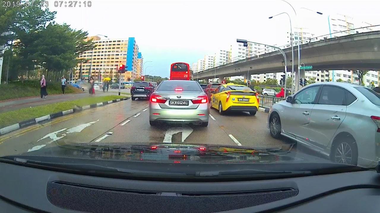 SML6243J Driving calmly through red light