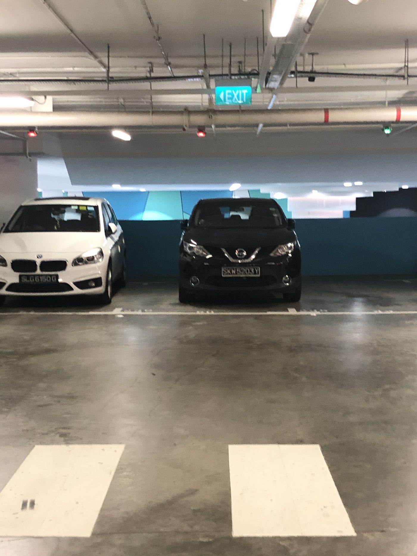 SKW5203Y Inconsiderate parking at Northpoint City